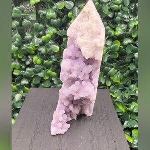 Sparkly Grape Agate Tower